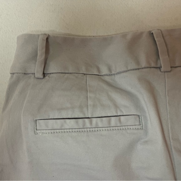 2/$20 -Loft Riviera Grey Casual Flat Front Mid Rise Preppy, Versatile Shorts - S - Picture 13 of 15